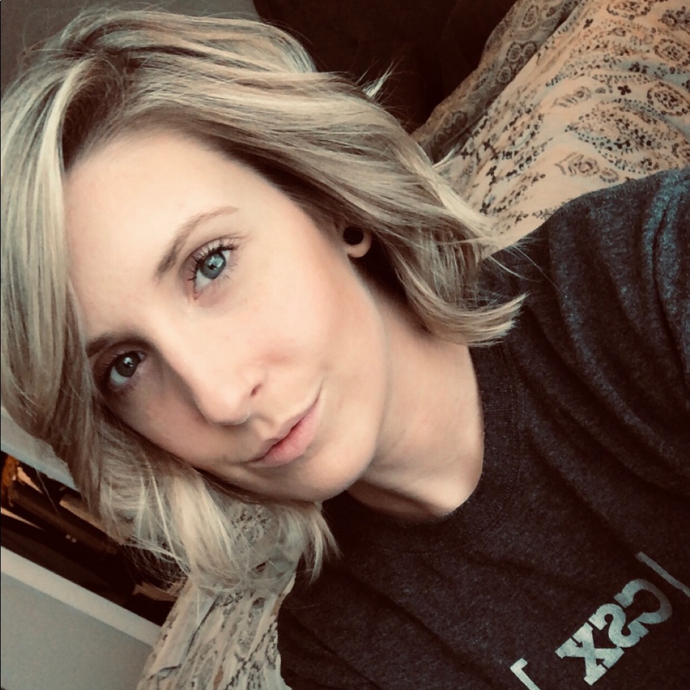 Meet your Posher, Kenzie